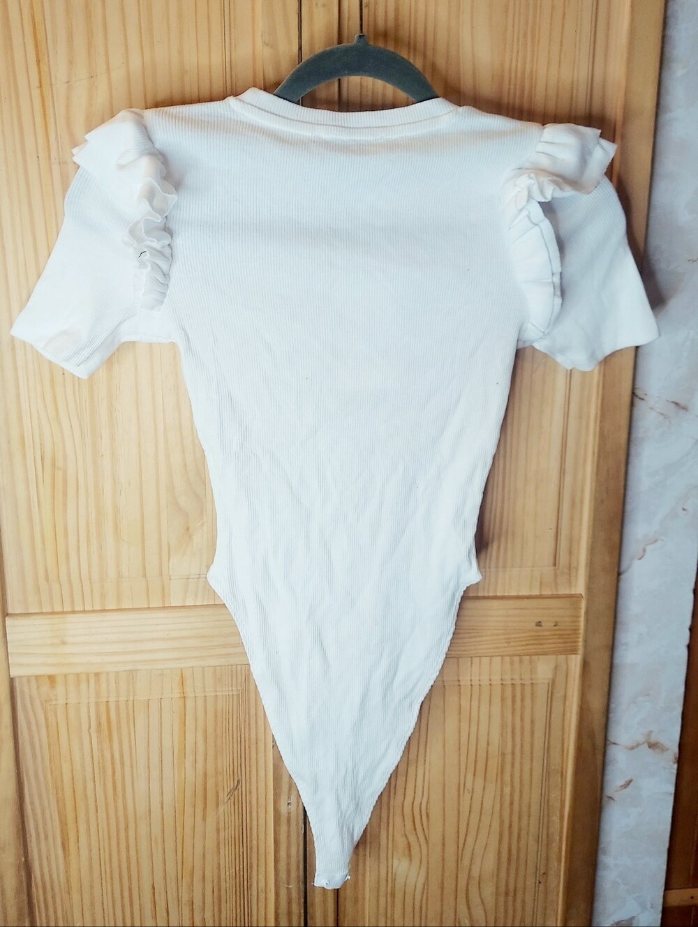 Zara Ruffle Ribbed Bodysuit - Picture 8 of 12
